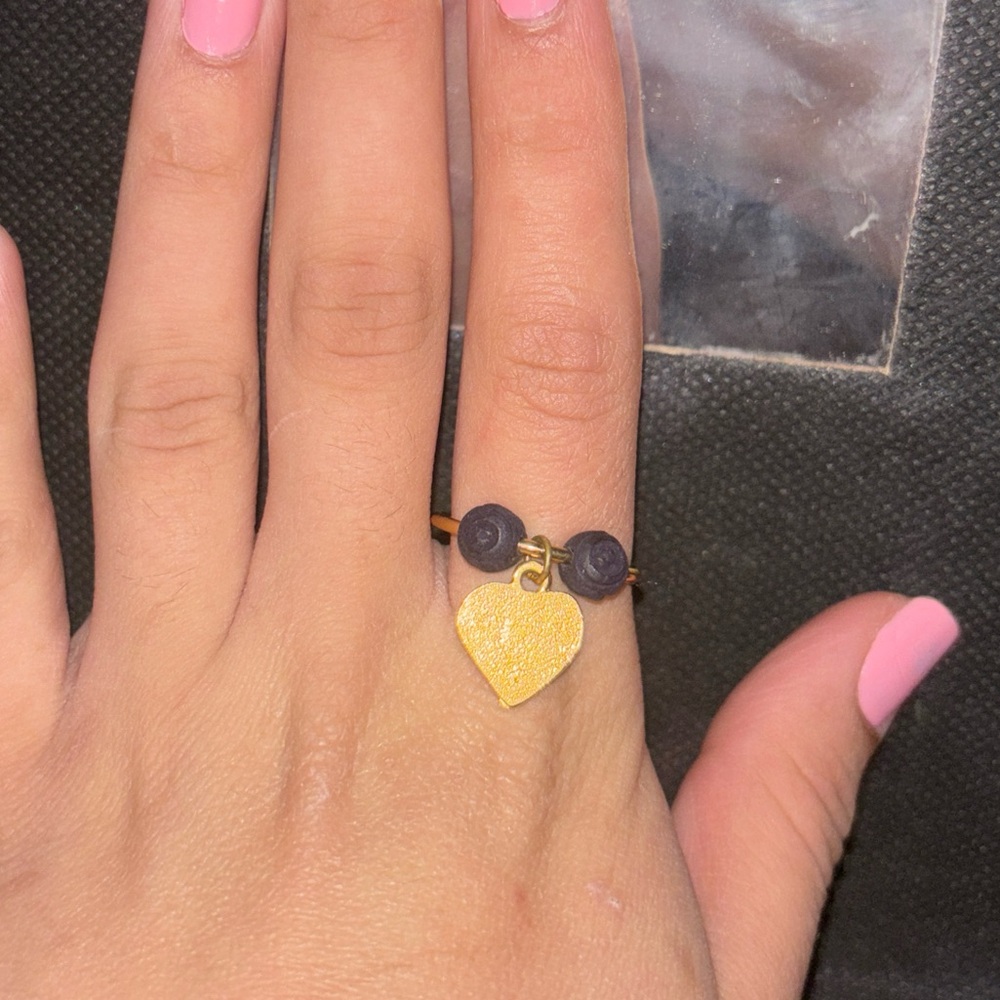 Heart gold ring